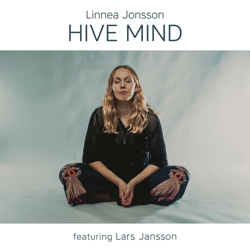Jonsson: Hive Mind Jonsson, Linnea