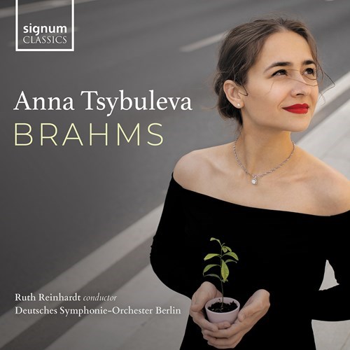 TSYBULEVA plays BRAHMS Tsybuleva/Reinhardt/DSO Berlin